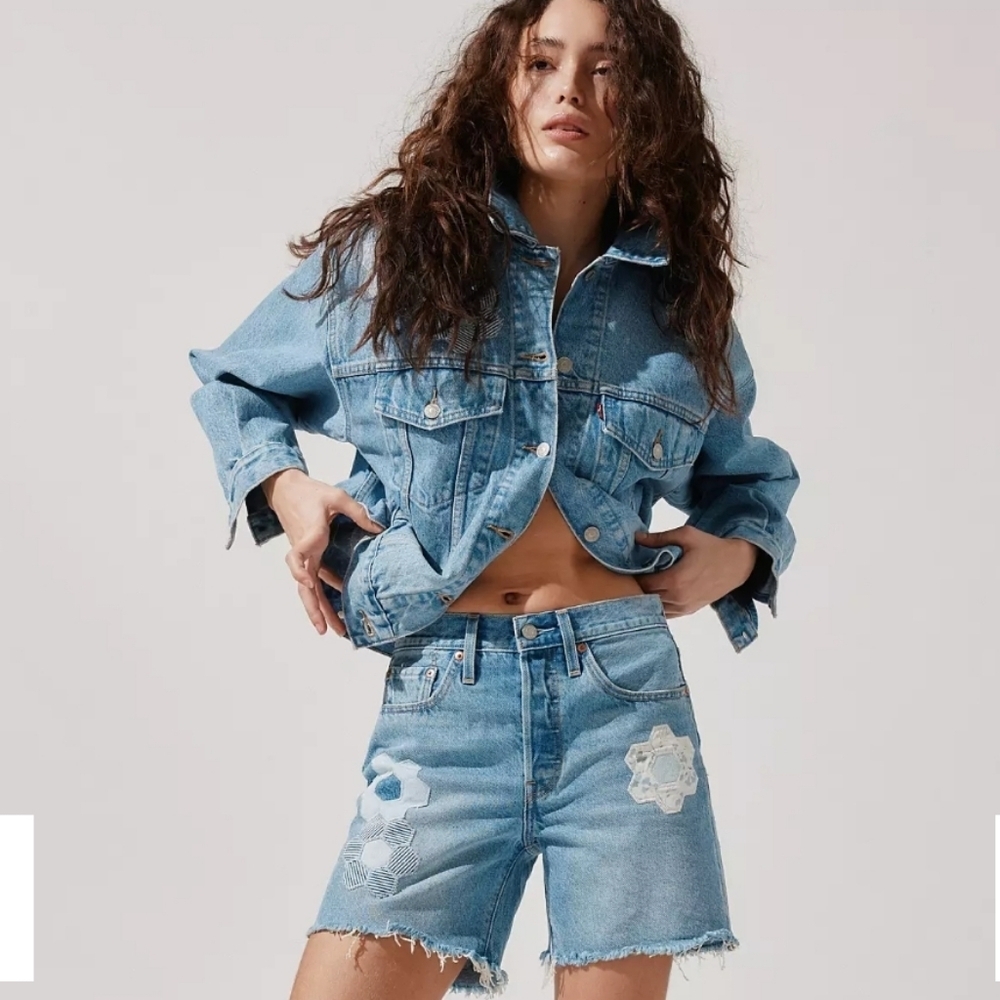 Levi's® 501 Mid-Thigh Cutoff Denim Short size 10